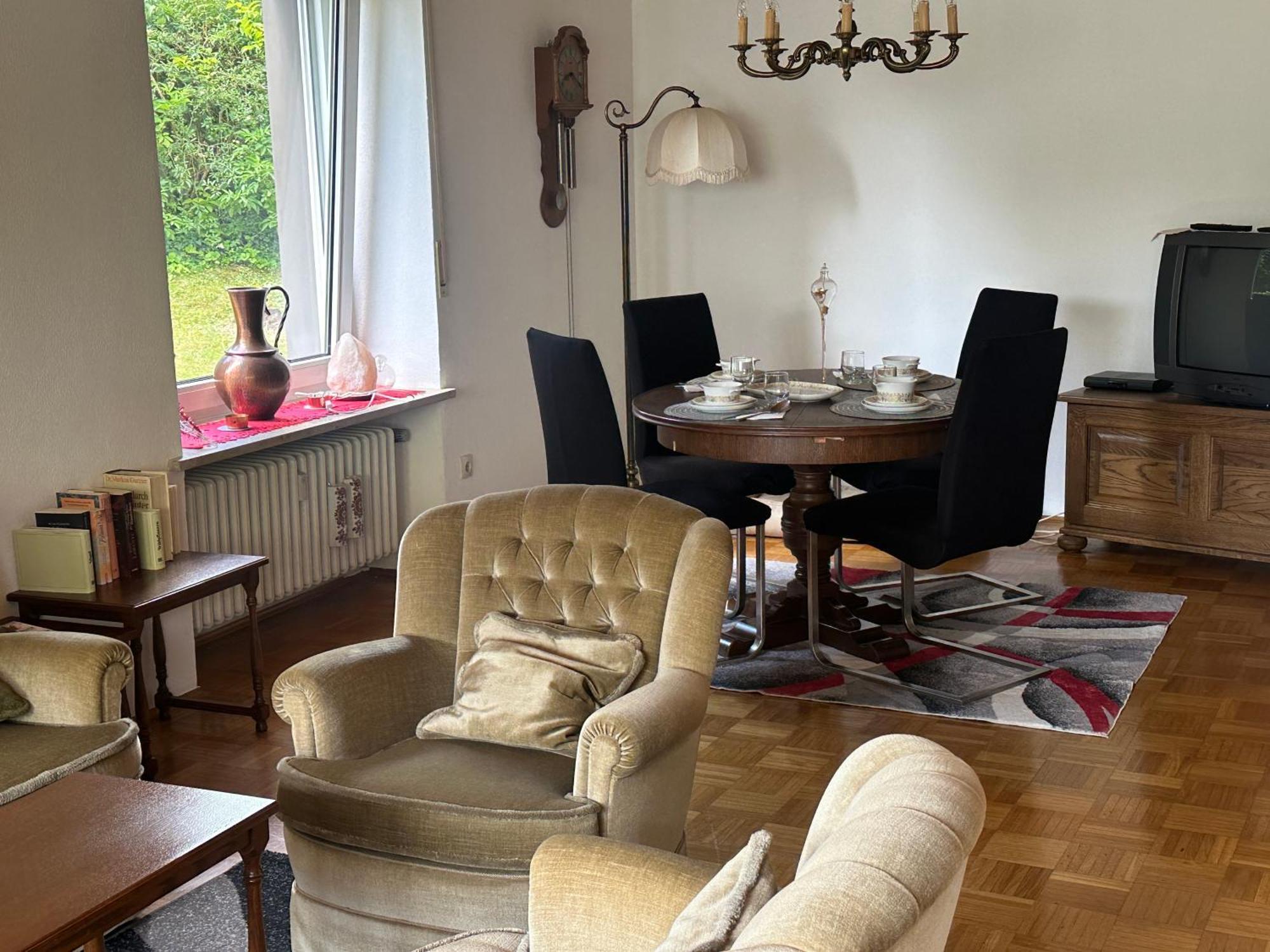Pension Glueckliche Ruhe Günzburg Buitenkant foto